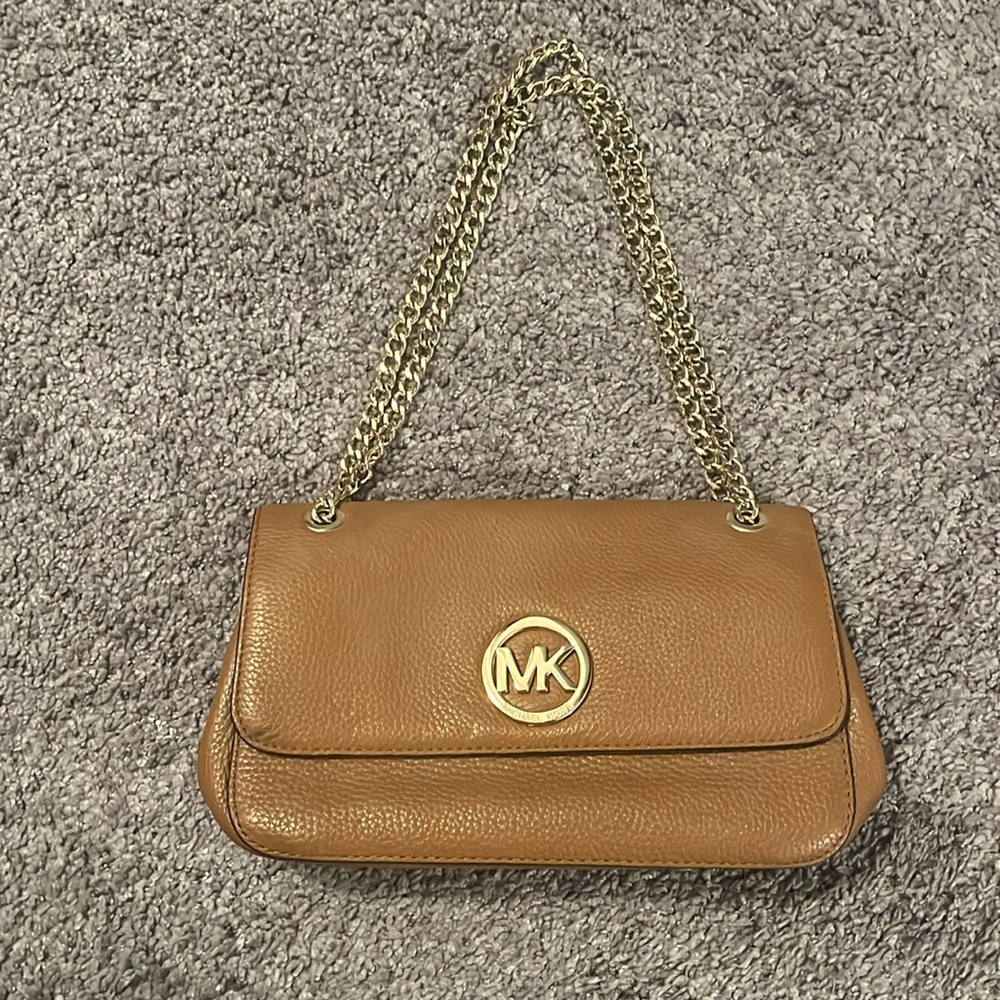 Michael Kors Adjustable Chain Strap Bag